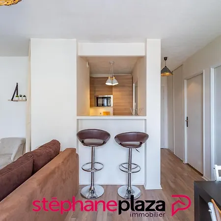 Plaza Venvolles 01 Apartment