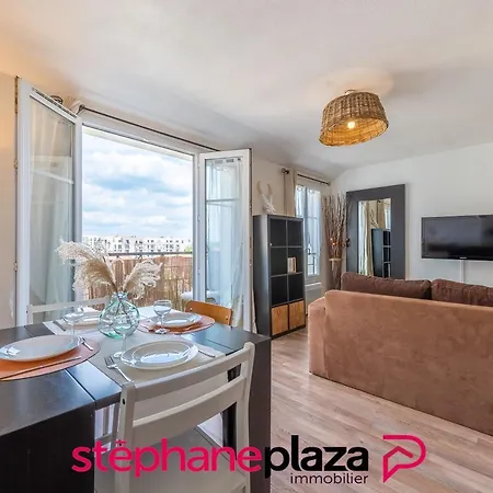 Apartment Plaza Venvolles 01